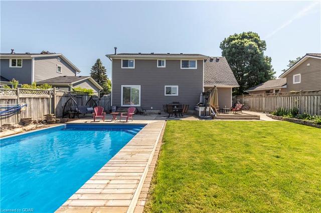 26 Pondview Crescent, House detached with 4 bedrooms, 2 bathrooms and 5 parking in Guelph ON | Image 27