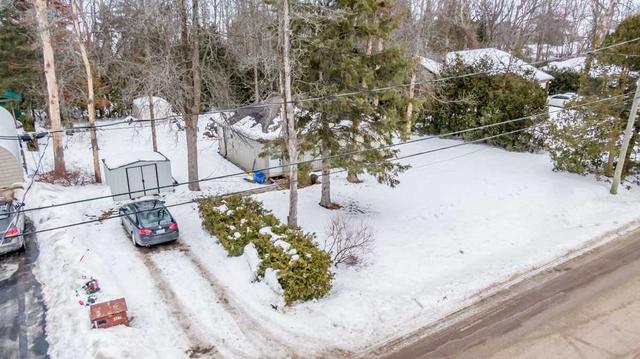2761 Ireton St, House detached with 3 bedrooms, 1 bathrooms and 4 parking in Innisfil ON | Image 25