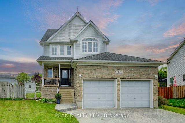 646 Mortimer Dr, House detached with 4 bedrooms, 3 bathrooms and 4 parking in Cambridge ON | Image 1