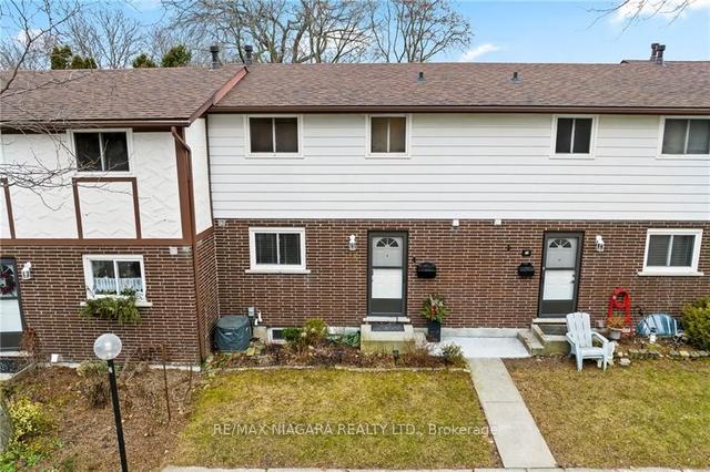 18 - 3322 Addison Ave, Townhouse with 3 bedrooms, 2 bathrooms and 1 parking in Niagara Falls ON | Image 1