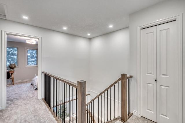 280 Point Mckay Terr Nw, Home with 2 bedrooms, 1 bathrooms and 2 parking in Calgary AB | Image 3