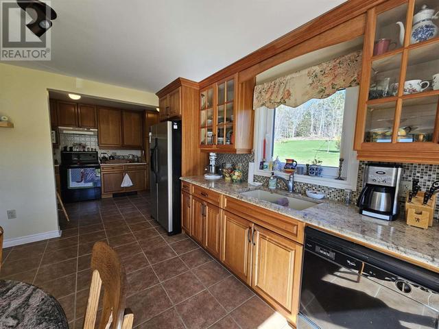 2125 Hillside Boularderie Rd, House detached with 5 bedrooms, 3 bathrooms and null parking in Cape Breton NS | Image 16