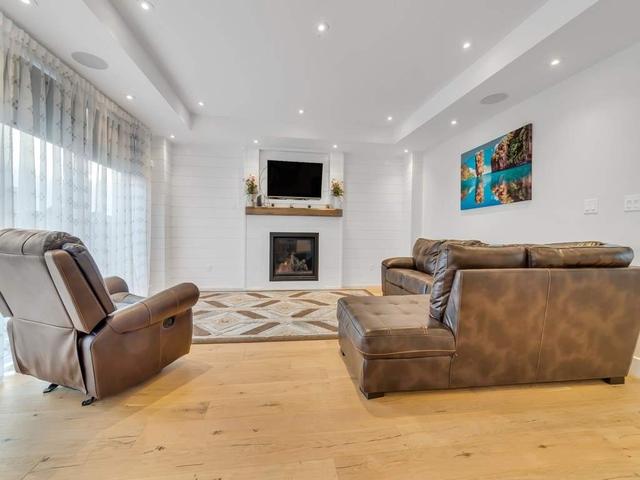 2217 Wateroak Dr, House detached with 4 bedrooms, 5 bathrooms and 5 parking in London ON | Image 2
