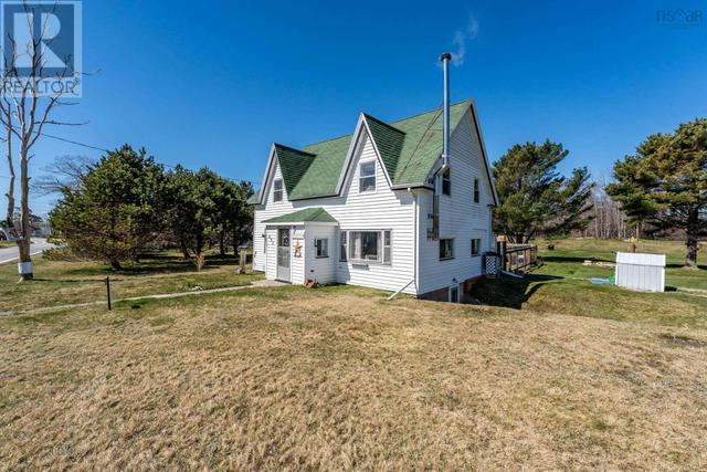894 Port Latour Road, House detached with 5 bedrooms, 1 bathrooms and null parking in Barrington NS | Image 2