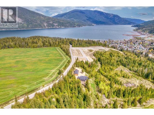 6600 Park Hill Rd Ne, House detached with 5 bedrooms, 3 bathrooms and 7 parking in Salmon Arm BC | Image 14