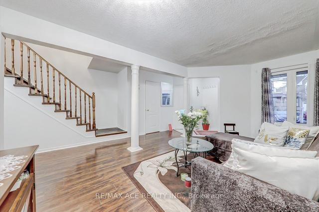 35 Lax Ave, House detached with 3 bedrooms, 4 bathrooms and 5 parking in Ajax ON | Image 34