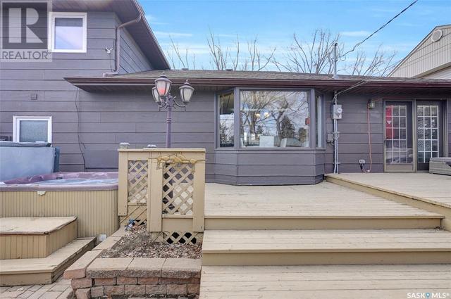 908 Henry Street, House detached with 4 bedrooms, 2 bathrooms and null parking in Moose Jaw SK | Image 37