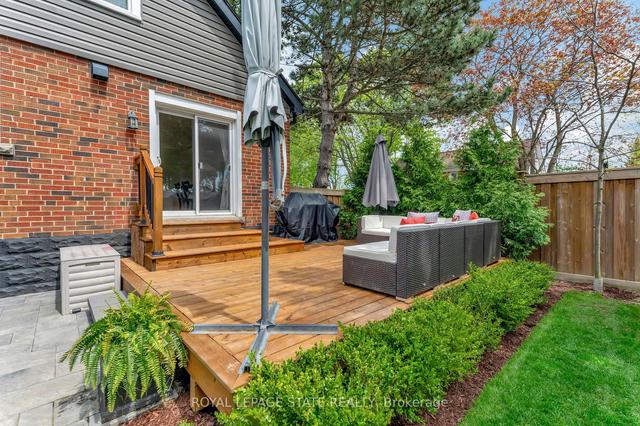 74 Empress Ave, House detached with 3 bedrooms, 3 bathrooms and 1 parking in Hamilton ON | Image 24