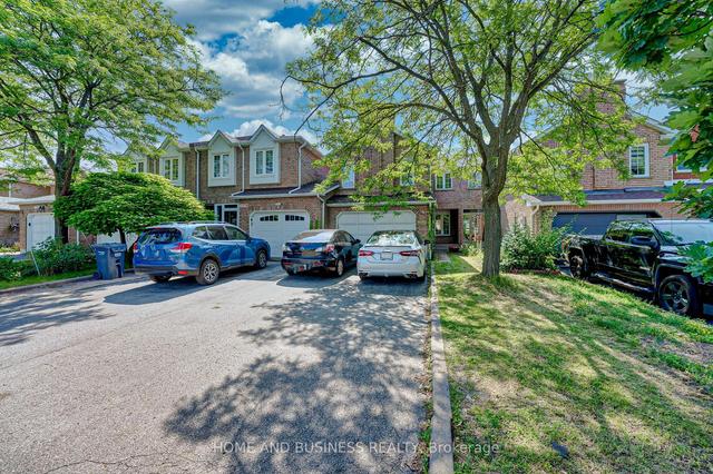 4664 Crosscreek Ct, House attached with 3 bedrooms, 4 bathrooms and 7 parking in Mississauga ON | Image 1