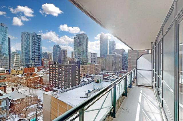 1304 - 35 Hayden St, Condo with 1 bedrooms, 1 bathrooms and 1 parking in Toronto ON | Image 28