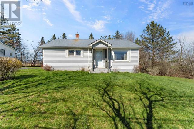17 Crombe Road, House detached with 3 bedrooms, 1 bathrooms and null parking in East Hants NS | Image 6