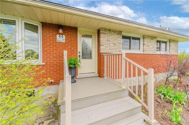 44 Ridgeway Ave, House detached with 4 bedrooms, 2 bathrooms and 7 parking in Guelph ON | Image 40