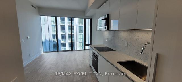 4508 - 8 Cumberland St, Condo with 1 bedrooms, 1 bathrooms and 0 parking in Toronto ON | Image 5