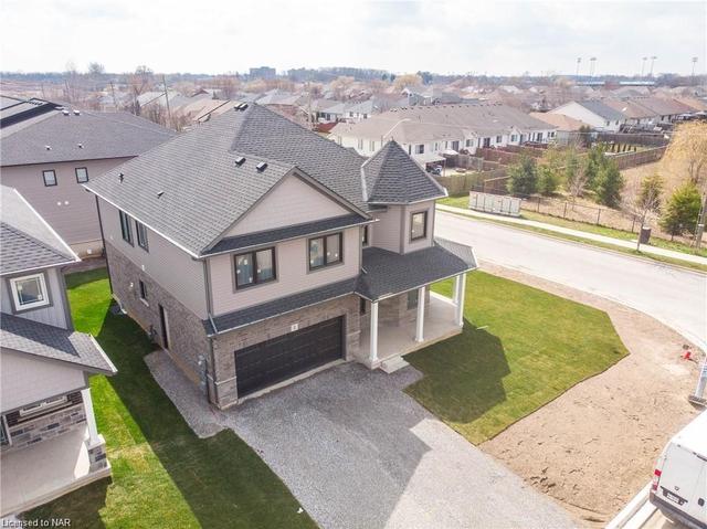 1 Alicia Cres, House detached with 5 bedrooms, 2 bathrooms and 4 parking in Thorold ON | Image 29