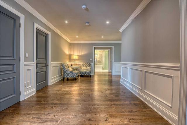 146 May Ave, House detached with 5 bedrooms, 7 bathrooms and 7 parking in Richmond Hill ON | Image 24