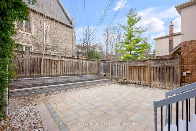 104 Mayfield Ave, House detached with 4 bedrooms, 4 bathrooms and 3 parking in Toronto ON | Image 28