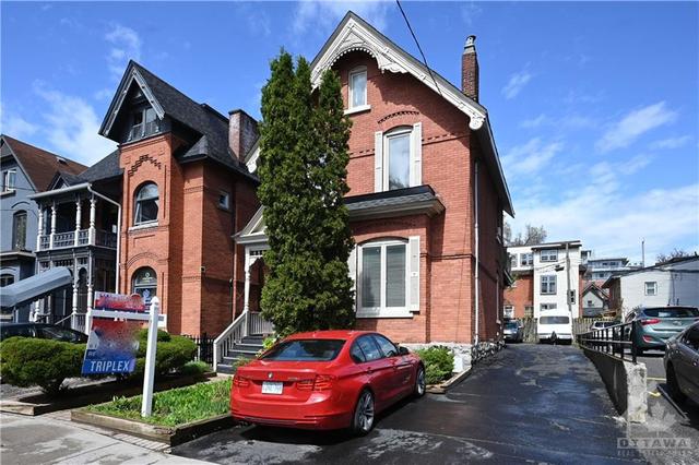 353 Waverley St W, House other with 0 bedrooms, 0 bathrooms and 4 parking in Ottawa ON | Image 1