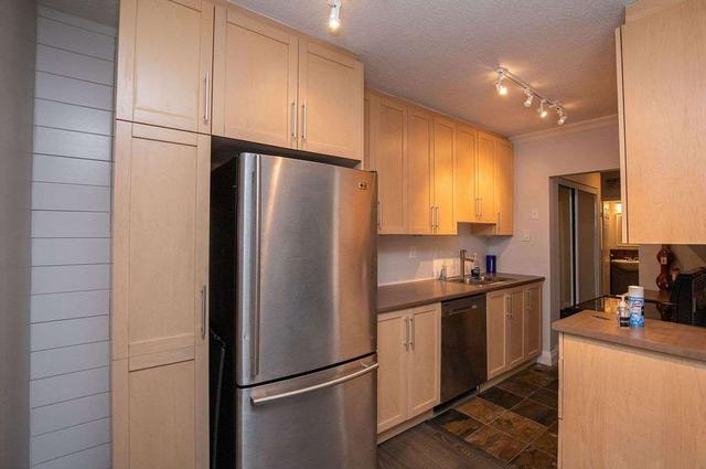 104 - 81 Charlton Ave, Condo with 1 bedrooms, 1 bathrooms and 1 parking in Hamilton ON | Image 2