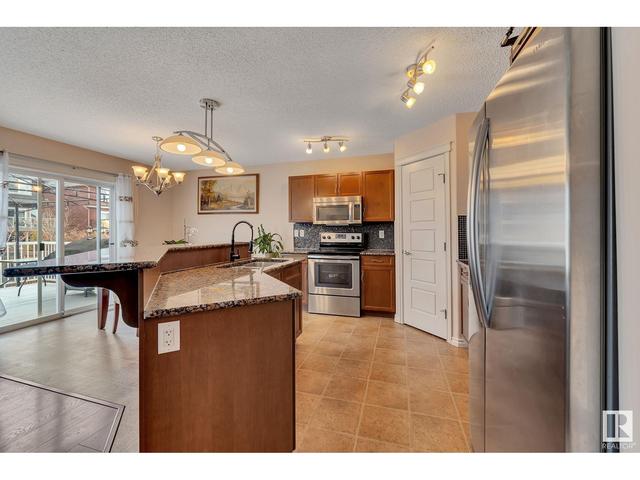 6107 18 Ave Sw, House detached with 5 bedrooms, 3 bathrooms and null parking in Edmonton AB | Image 6