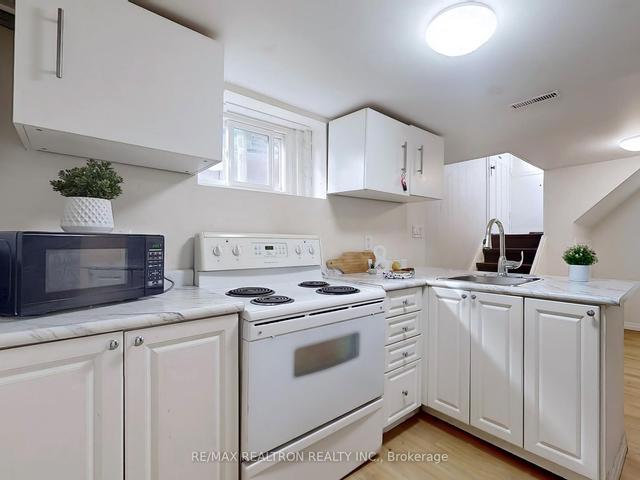 104 Galbraith Ave, House detached with 3 bedrooms, 2 bathrooms and 4 parking in Toronto ON | Image 14