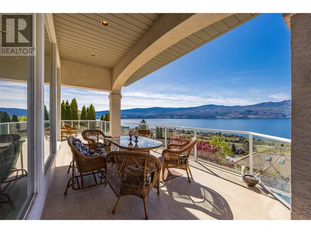 1305 Menu Rd, House detached with 4 bedrooms, 3 bathrooms and 6 parking in West Kelowna BC | Image 17