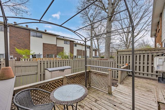 62 - 1270 Gainsborough Dr, Townhouse with 3 bedrooms, 2 bathrooms and 2 parking in Oakville ON | Image 14