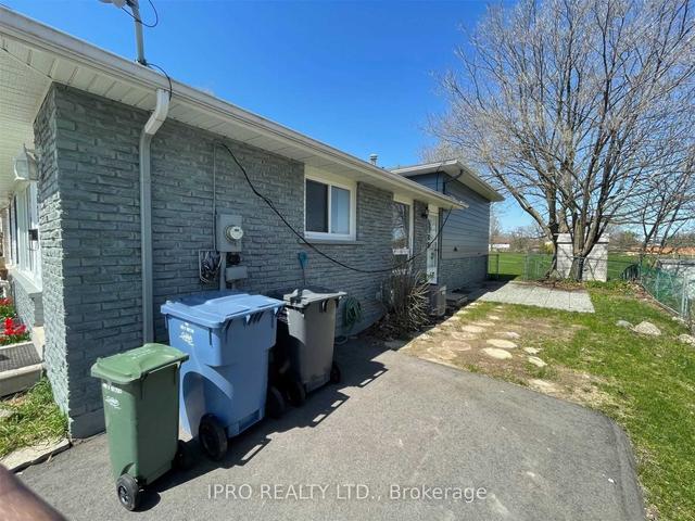 624 College Ave W, House semidetached with 4 bedrooms, 2 bathrooms and 4 parking in Guelph ON | Image 12
