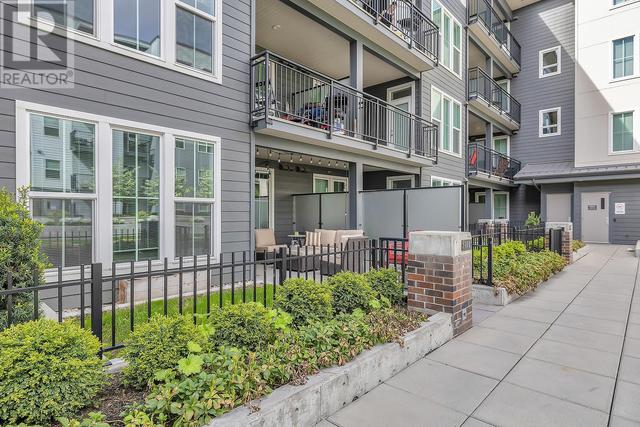 111 - 1775 Chapman Pl, Condo with 2 bedrooms, 1 bathrooms and 1 parking in Kelowna BC | Image 6