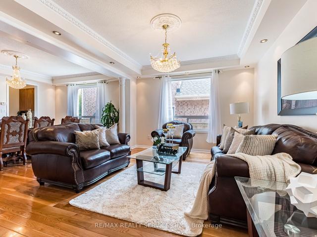 4 Latania Blvd, House detached with 5 bedrooms, 4 bathrooms and 6 parking in Brampton ON | Image 39