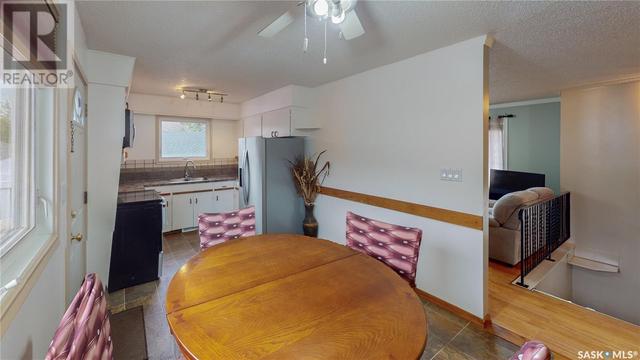 758 Sweeney St, House detached with 4 bedrooms, 2 bathrooms and null parking in Regina SK | Image 7