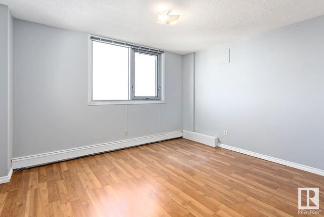 1303 - 10160 116 St Nw, Condo with 2 bedrooms, 1 bathrooms and 1 parking in Edmonton AB | Image 15