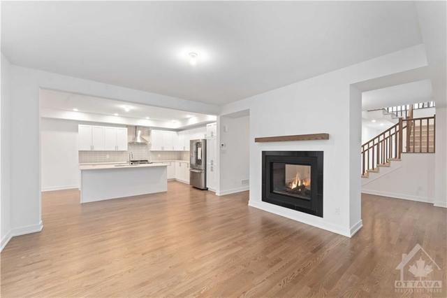 525 Tahoe Hts, House detached with 5 bedrooms, 5 bathrooms and 4 parking in Ottawa ON | Image 5