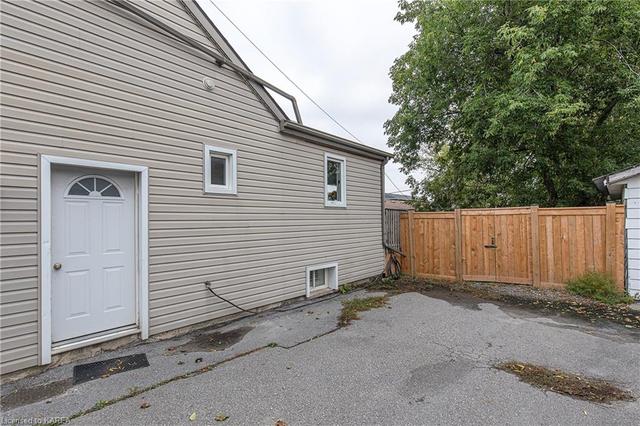 911 Division St, House detached with 3 bedrooms, 2 bathrooms and 3 parking in Kingston ON | Image 36