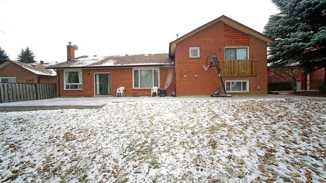 11 Boreham Cir, House detached with 5 bedrooms, 4 bathrooms and 4 parking in Brampton ON | Image 17