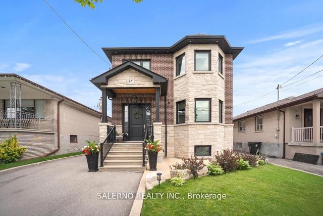 18 Reuben Ave, House detached with 4 bedrooms, 4 bathrooms and 7 parking in Toronto ON | Image 12