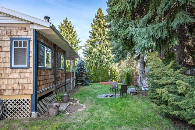 235 B Avenue, House detached with 2 bedrooms, 2 bathrooms and null parking in Central Kootenay D BC | Image 41