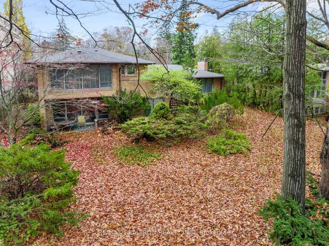 49 Timberlane Dr, House detached with 5 bedrooms, 4 bathrooms and 6 parking in Toronto ON | Image 5