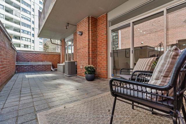 82 St Nicholas St, Townhouse with 1 bedrooms, 2 bathrooms and 1 parking in Toronto ON | Image 20