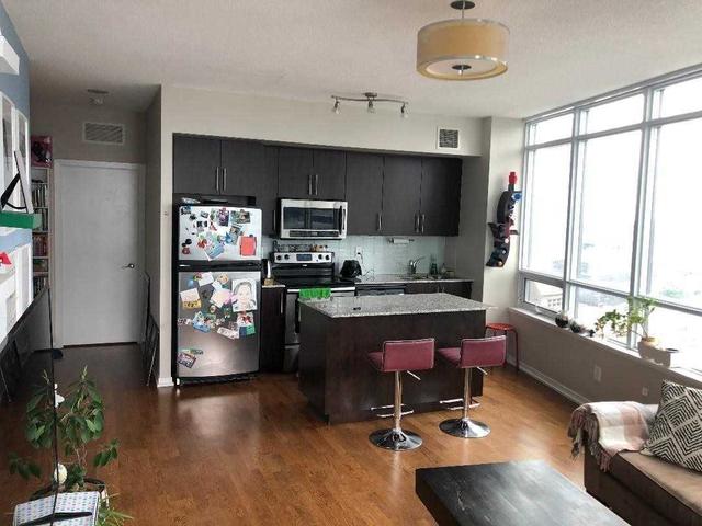 2910 - 65 Bremner Blvd, Condo with 2 bedrooms, 2 bathrooms and 1 parking in Toronto ON | Image 11