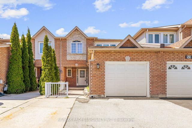 54 Hanton Cres, House attached with 3 bedrooms, 4 bathrooms and 4 parking in Caledon ON | Image 1