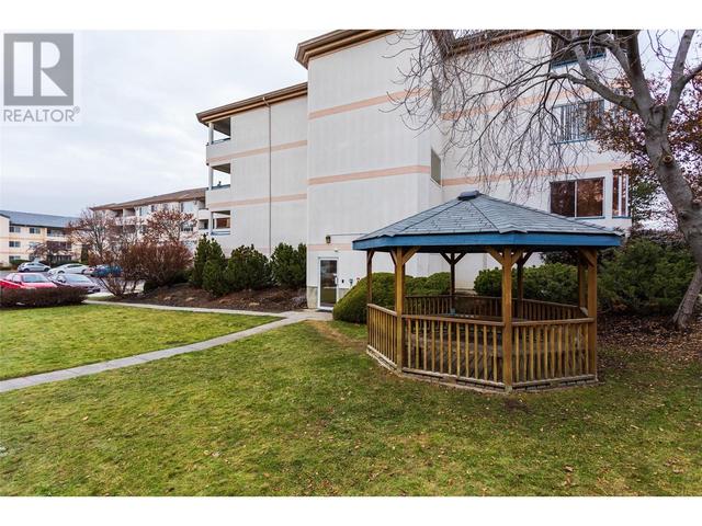 415 - 669 Houghton Rd, Condo with 2 bedrooms, 1 bathrooms and 1 parking in Kelowna BC | Image 17