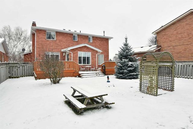 138 Cunningham Dr, House detached with 4 bedrooms, 3 bathrooms and 4 parking in New Tecumseth ON | Image 24