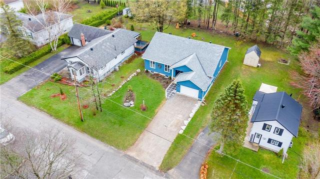 64 Broad St, House detached with 3 bedrooms, 2 bathrooms and 5 parking in Penetanguishene ON | Image 40
