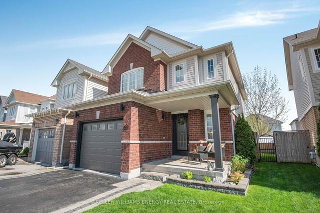 27 Laprade Sq, House detached with 3 bedrooms, 4 bathrooms and 3 parking in Clarington ON | Image 23