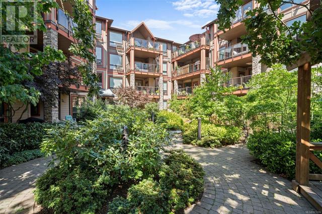 301 - 4529 West Saanich Rd, Condo with 2 bedrooms, 1 bathrooms and 1 parking in Saanich BC | Image 29