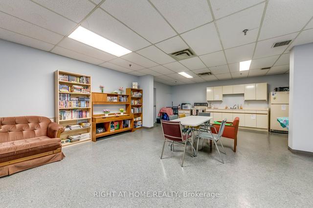 302 - 3267 King St E, Condo with 2 bedrooms, 2 bathrooms and 1 parking in Kitchener ON | Image 28