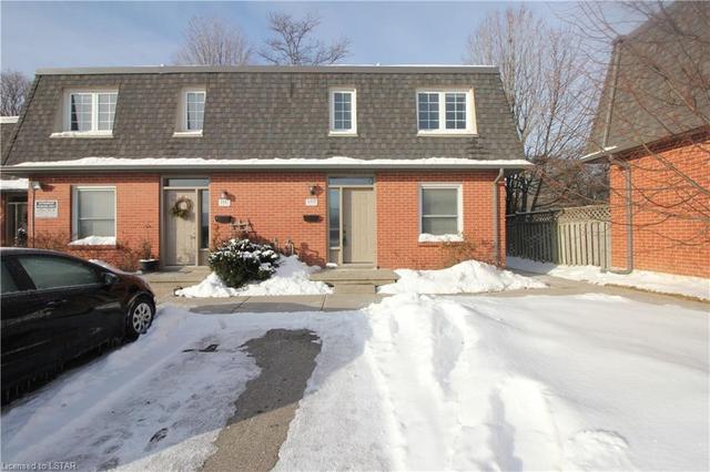 1419 Wonderland Rd, House attached with 3 bedrooms, 1 bathrooms and null parking in London ON | Image 2