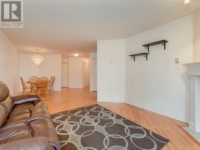 308 - 490 Marsett Pl, Condo with 2 bedrooms, 2 bathrooms and 1 parking in Saanich BC | Image 5