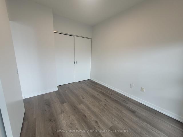 1703 - 285 Mutual St, Condo with 1 bedrooms, 1 bathrooms and 1 parking in Toronto ON | Image 3