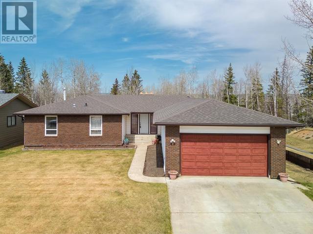 4718 Sakwatamau Drive, House detached with 5 bedrooms, 3 bathrooms and 4 parking in Whitecourt AB | Image 1
